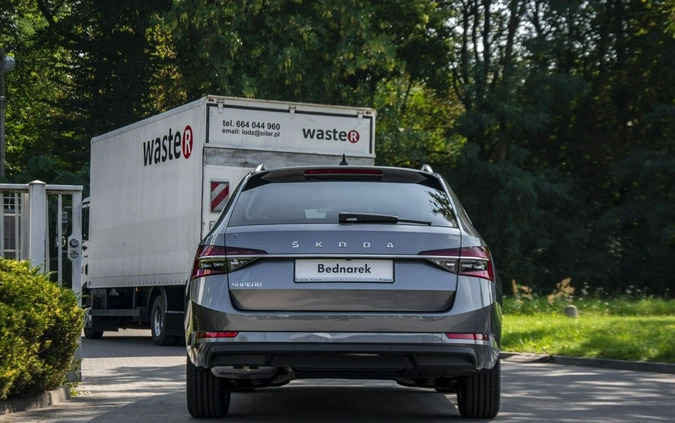 Skoda Superb cena 181700 przebieg: 5, rok produkcji 2024 z Pakość małe 326